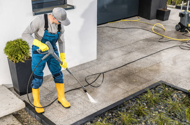 Best Commercial Pressure Washing  in New Haven, MI